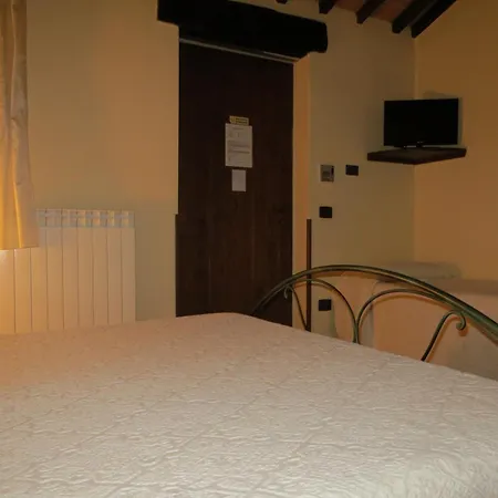 Casale Delle Lucrezie Todi