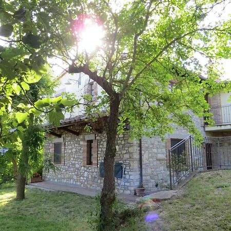 Фермерский дом Casale Delle Lucrezie Тоди