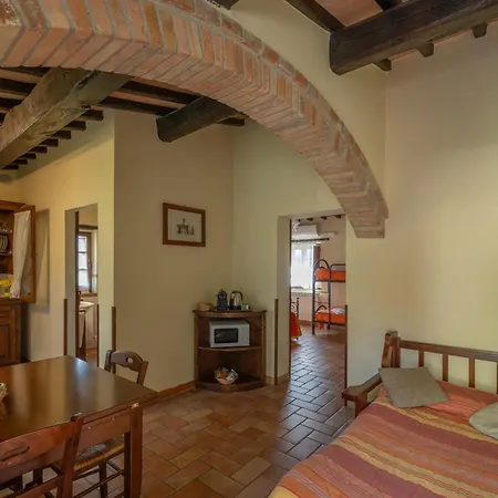 Casale Delle Lucrezie 팜스테이 *